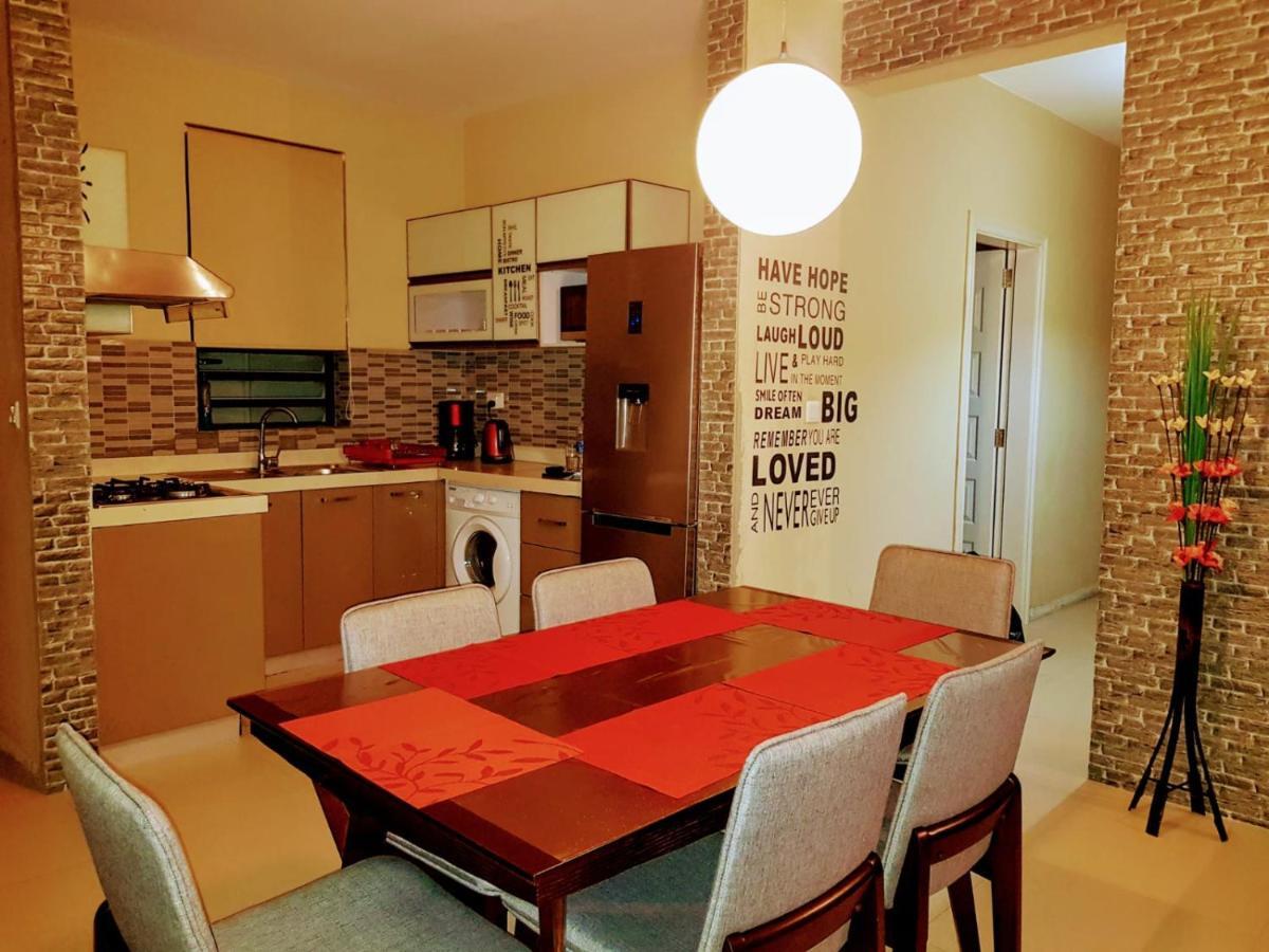 Flic En Flac Sea View Luxury 3 Bedroom Apartment المظهر الخارجي الصورة